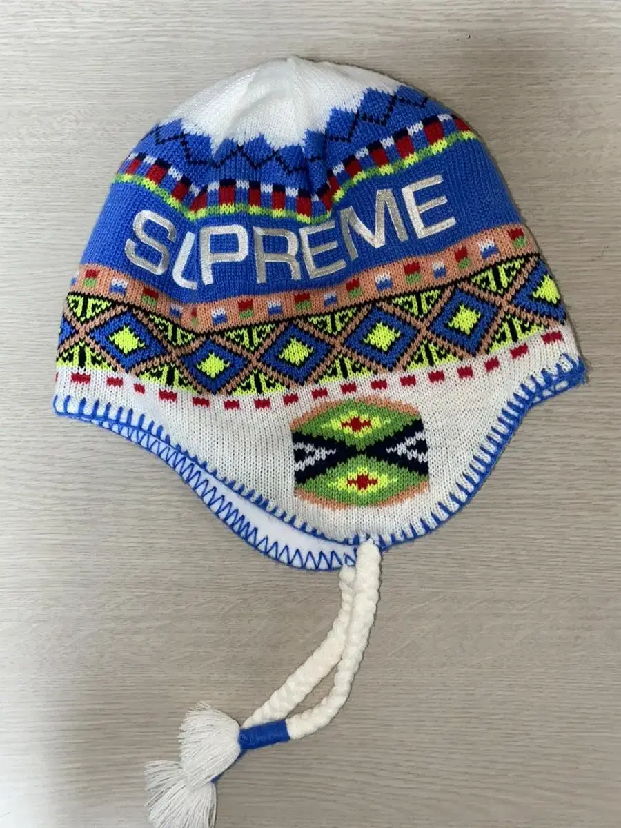 SUPREME Nepali Earflap Beanie ニット キャップ Supreme Nepali Earflap Beanie - Orange Hats, Accessories